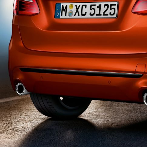 Zaga BMW Serie 2 Active Tourer Zaga BMW Serie 2 Active Tourer 220i F45 Renovación 2018 Sunset Orange metalizado, primer plano de zaga