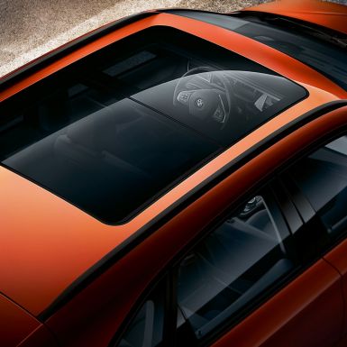 Techo de cristal panorámico BMW Serie 2 Active Tourer Techo de cristal panorámico BMW Serie 2 Active Tourer F45 Renovación 2018 Sunset Orange metalizado, vista aérea