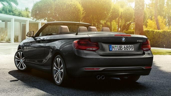 BMW Serie 2 Cabrio, imagen de tres cuartos de la zaga BMW Serie 2 Cabrio, imagen de tres cuartos de la zaga