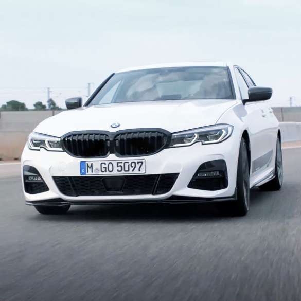 BMW Serie 3, Accesorios BMW M Performance Vista frontal parcial del BMW Serie 3 con accesorios BMW M.