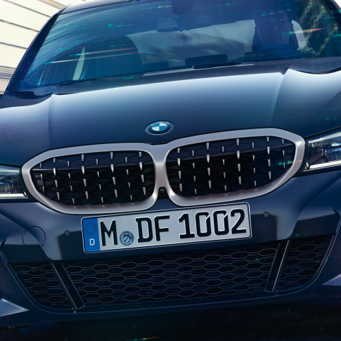 BMW Serie 3 Berlina, parrilla doble BMW. Detalle de la parte frontal de la parrilla doble BMW con diseño de malla del BMW Serie 3 Berlina M340i.