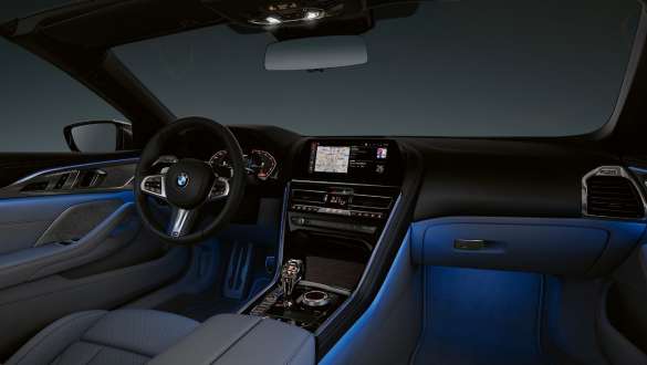 BMW M850i xDrive, Dravitgrau metalizado, luz ambiente. BMW M850i xDrive, Dravitgrau metalizado, luz ambiente.