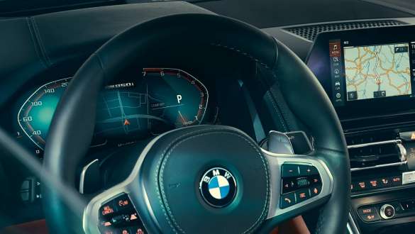 Cuadro de instrumentos. BMW Serie 8 Coupé, puesto de conducción, volante con cuadro de instrumentos.