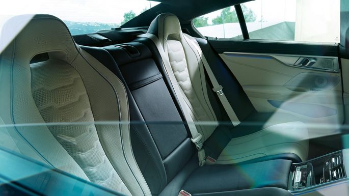 Diseño interior parte trasera BMW Serie 8 Gran Coupé, diseño interior de lujo en su parte trasera