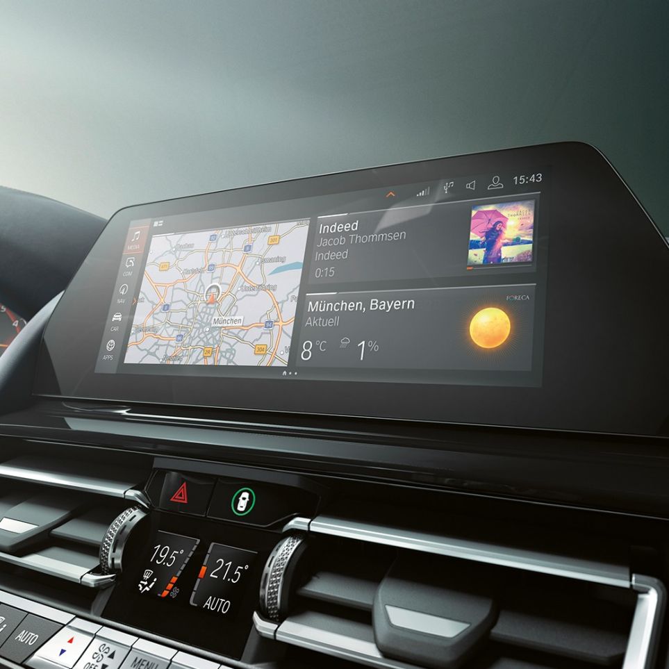 BMW Live Cockpit Professional BMW Serie 8 Coupé, BMW Live Cockpit Professional del lujoso coche deportivo