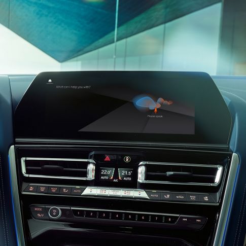 BMW Intelligent Personal Assistant BMW Serie 8 Gran Coupé, BMW Intelligent Personal Assistant de lujoso coche deportivo