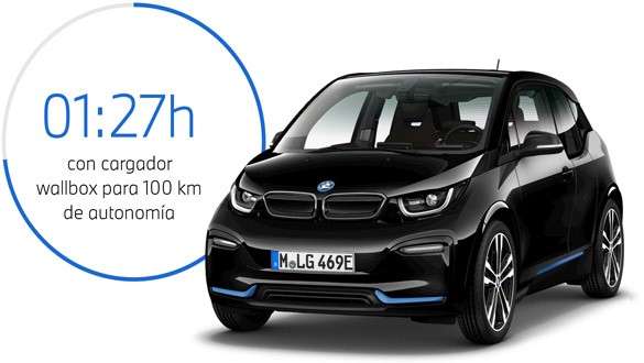BMW i3s I01 Fluid Black con detalles BMW i Blue, vista de tres cuartos del frontal BMW i3s I01 Fluid Black con detalles BMW i Blue, vista de tres cuartos del frontal