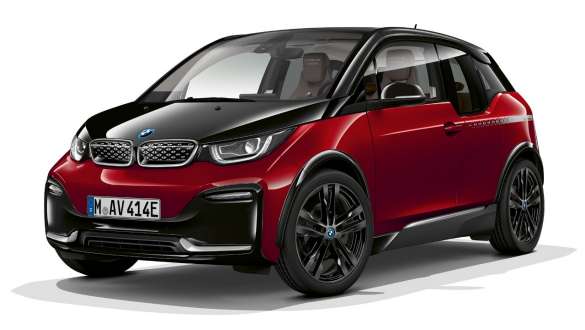 BMW i3 Unique Forever Edition I01 vista de tres cuartos del frontal BMW i3 Unique Forever Edition I01 Aventurine Red con detalles Frozen Grey metalizado, vista de tres cuartos del frontal