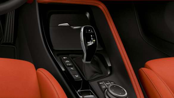 Cambio deportivo BMW X2 M35i SUV F39 Cambio Steptronic de 8 velocidades del BMW X2 M35i, el SUV deportivo F39