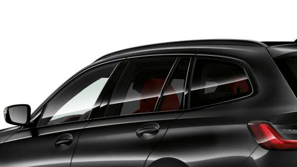 BMW M340i xDrive Touring (G21), molduras exteriores M en negro brillo Shadow Line BMW M340i xDrive Touring (G21), molduras exteriores M en negro brillo Shadow Line
