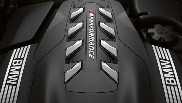 Motor de gasolina de 8 cilindros BMW M TwinPower Turbo Motor de gasolina de 8 cilindros BMW M TwinPower Turbo del BMW M850i xDrive Cabrio
