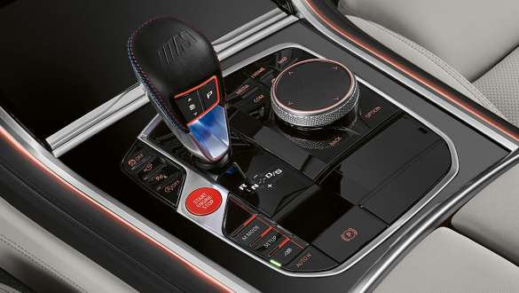 Selector de cambio M BMW M8 Competition Gran Coupé Selector de cambio M BMW M8 Competition Gran Coupé F93 2020, interior