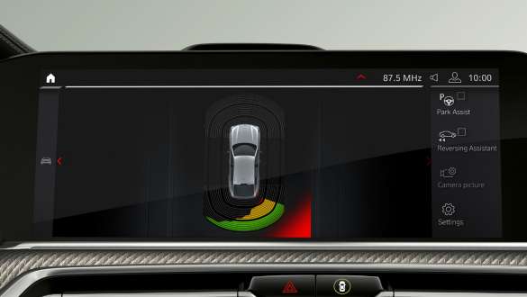 BMW X6 M con Parking Assistant Plus Parking Assistant Plus BMW X6 M F96 SUV 2020, diseño interior