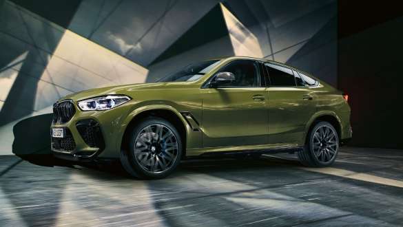 BMW X6 M Competition con sistema M xDrive F96 BMW X6 M Competition con sistema M xDrive Pintura especial BMW Individual Urban Green F96 2020 SUV, vista lateral