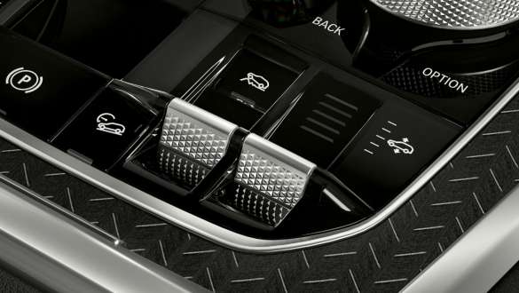 Paquete xOffroad BMW X6 G06 2019 Paquete xOffroad BMW X6 G06 2019 interruptor Offroad seleccionable Primer plano