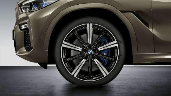 Llanta de aleación ligera M Performance de 22 pulgadas con radios en estrella estilo 749 M en bicolor BMW X6 G06 2019 Llanta de aleación ligera M Performance de 22 pulgadas con radios en estrella estilo 749 M en bicolor BMW X6 G06 2019