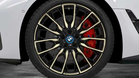 Rueda completa original BMW, llantas de aleación ligera M Performance de 20 pulgadas con radios dobles estilo 868 M en bicolor Rueda completa original BMW, llantas de aleación ligera M Performance de 20 pulgadas con radios dobles estilo 868 M en bicolor