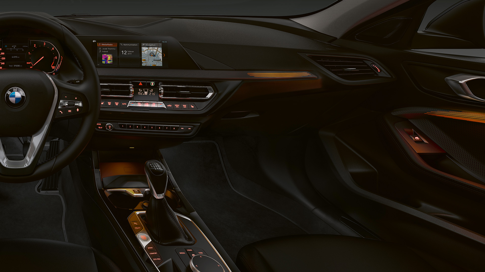 Molduras interiores Illuminated Berlin BMW Serie 1 2019 con el acabado Advantage, molduras interiores Illuminated Berlin.