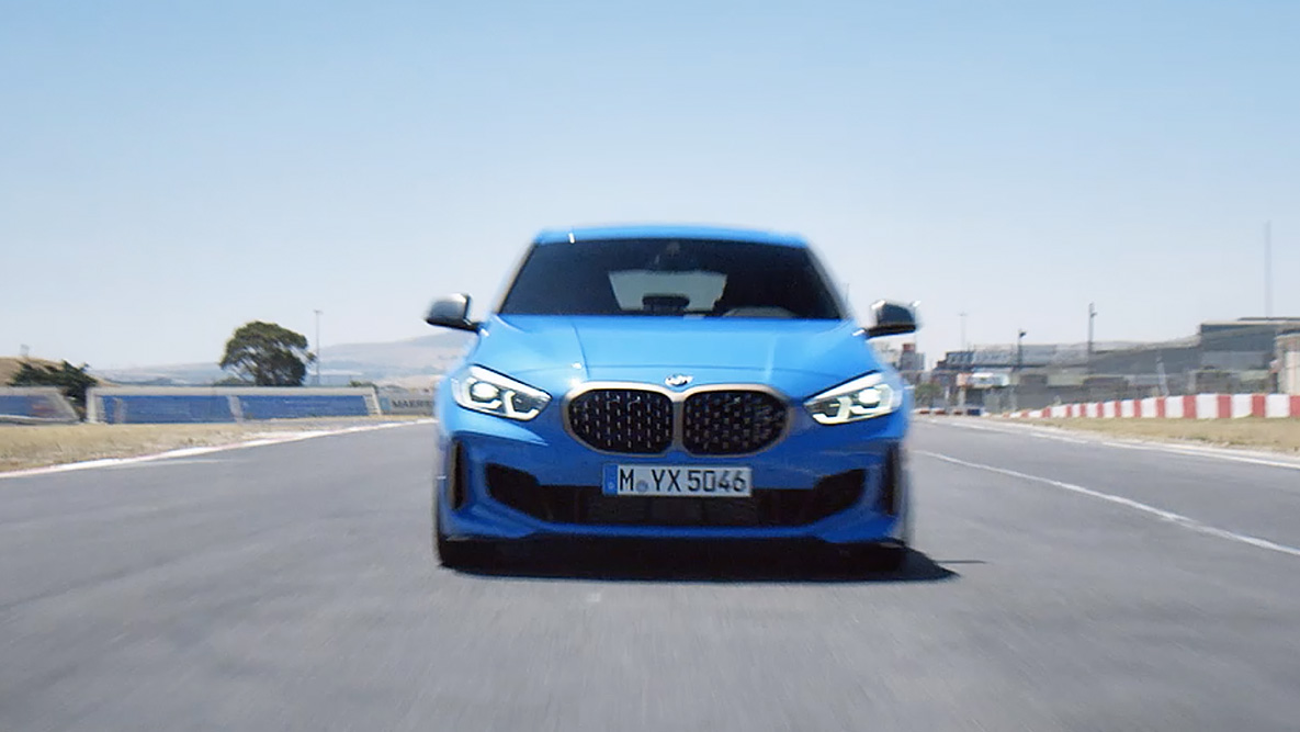 Tracción y estabilidad en la conducción BMW Serie 1 2019 con una gran tracción y estabilidad en la conducción.
