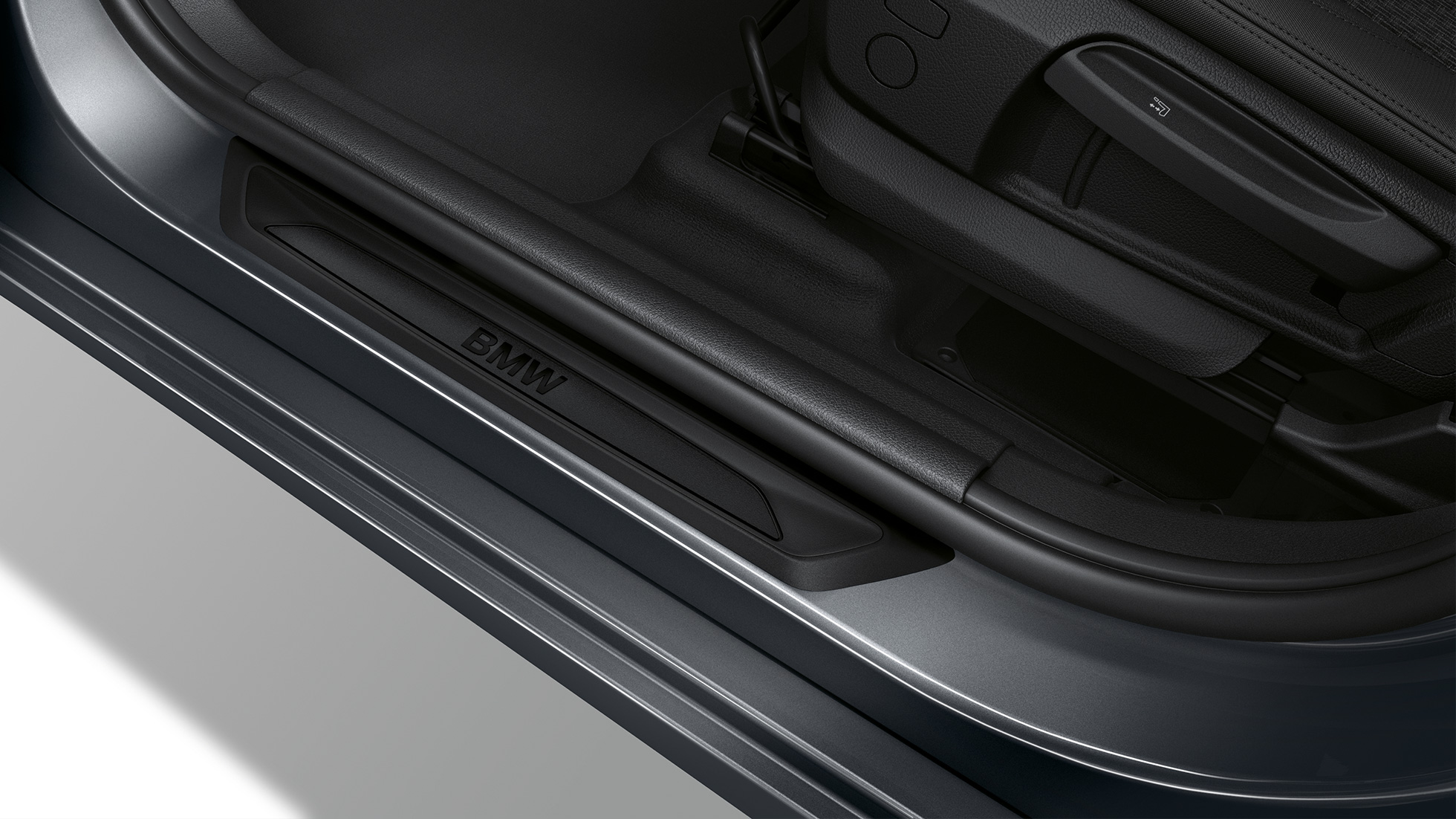 Molduras de entrada BMW Serie 2 Active Tourer Acabado Advantage Molduras de entrada BMW Serie 2 Active Tourer 218i F45 2018 Mineralgrau metalizado