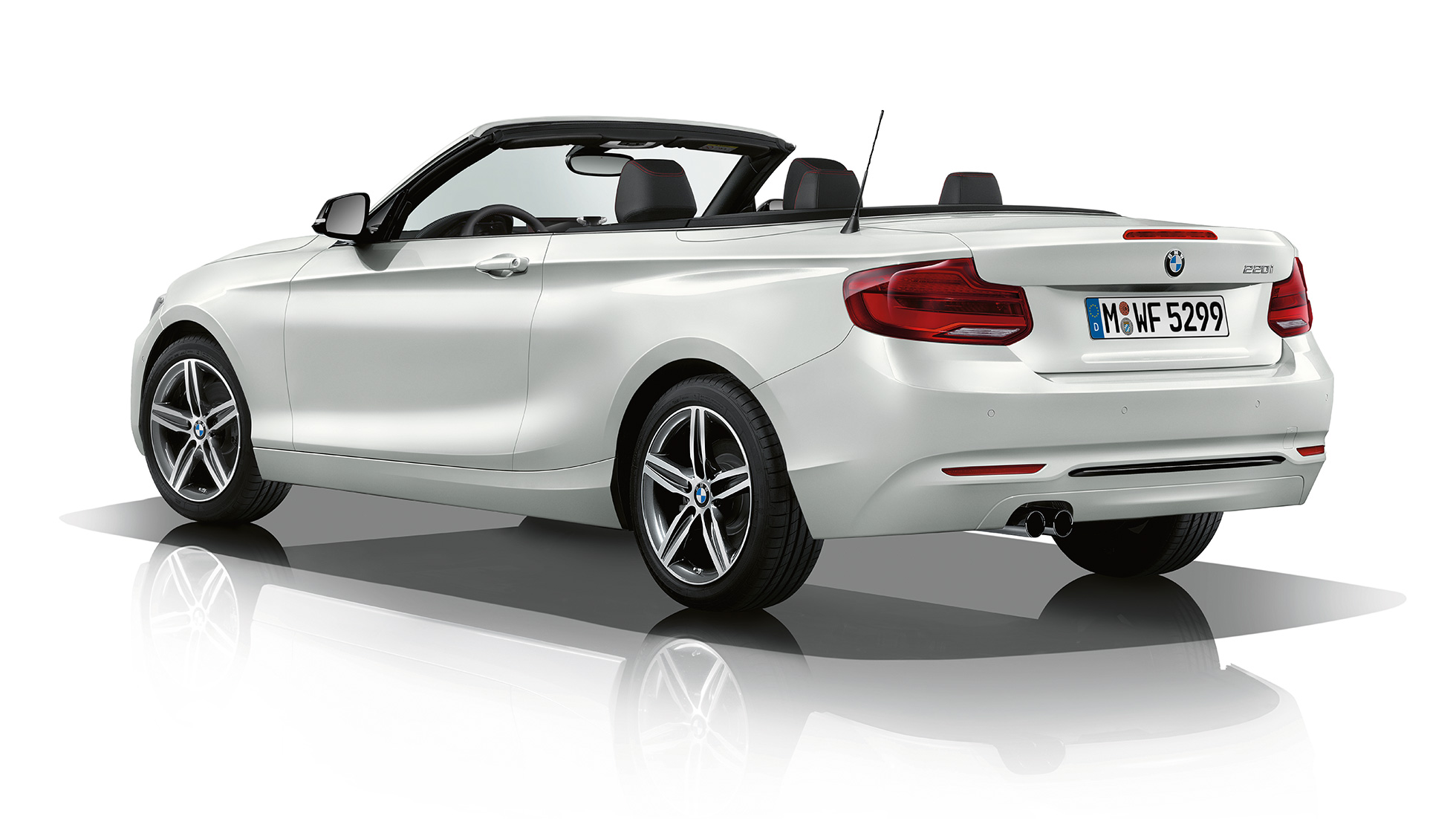 BMW Serie 2 Cabrio, Acabado Sport, imagen de tres cuartos de la zaga BMW Serie 2 Cabrio, Acabado Sport, imagen de tres cuartos de la zaga