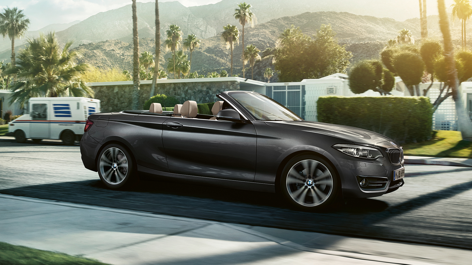 BMW Serie 2 Cabrio, imagen de conducción desde el lateral BMW Serie 2 Cabrio, imagen de conducción desde el lateral