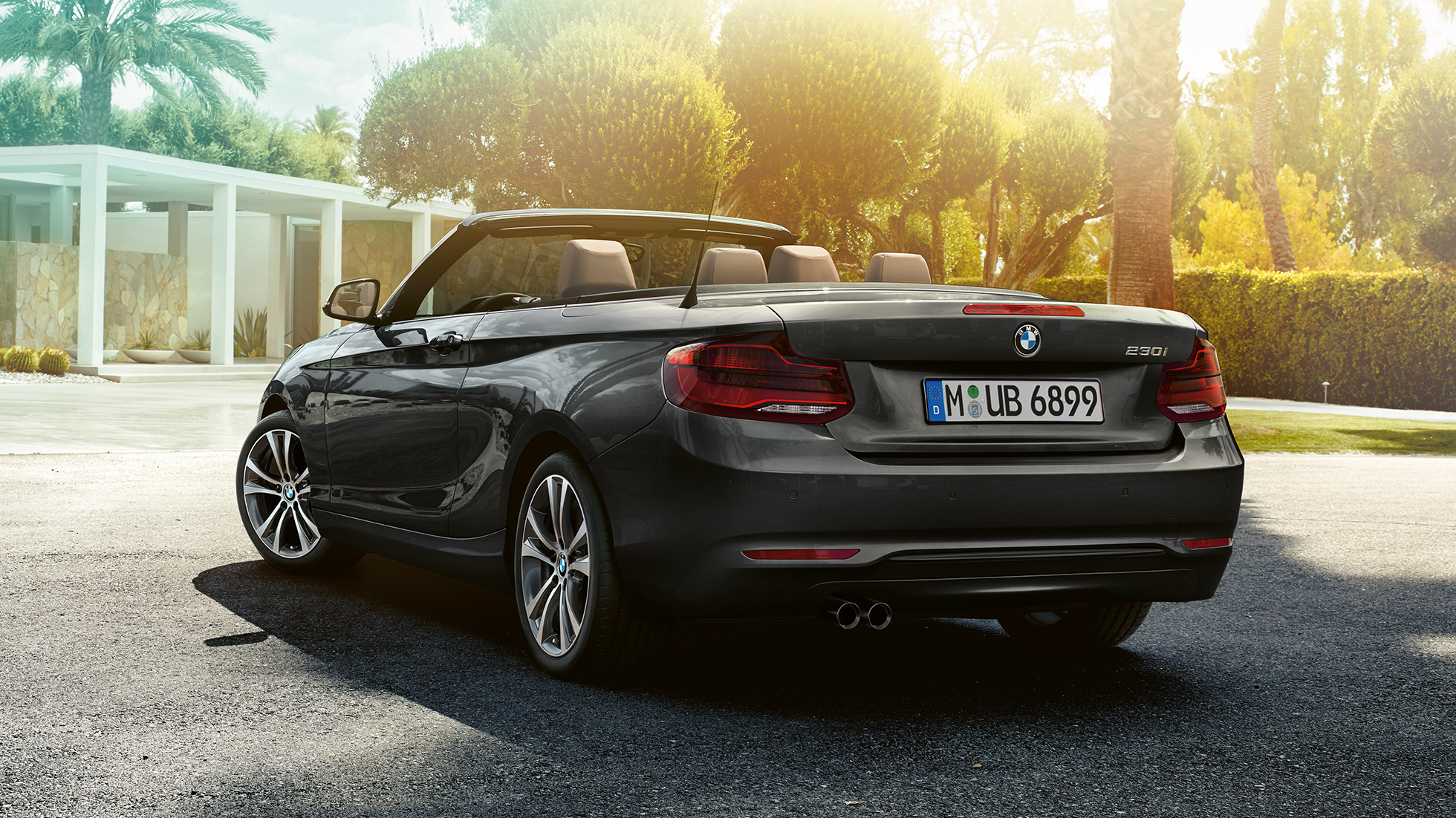 BMW Serie 2 Cabrio, imagen de tres cuartos de la zaga BMW Serie 2 Cabrio, imagen de tres cuartos de la zaga