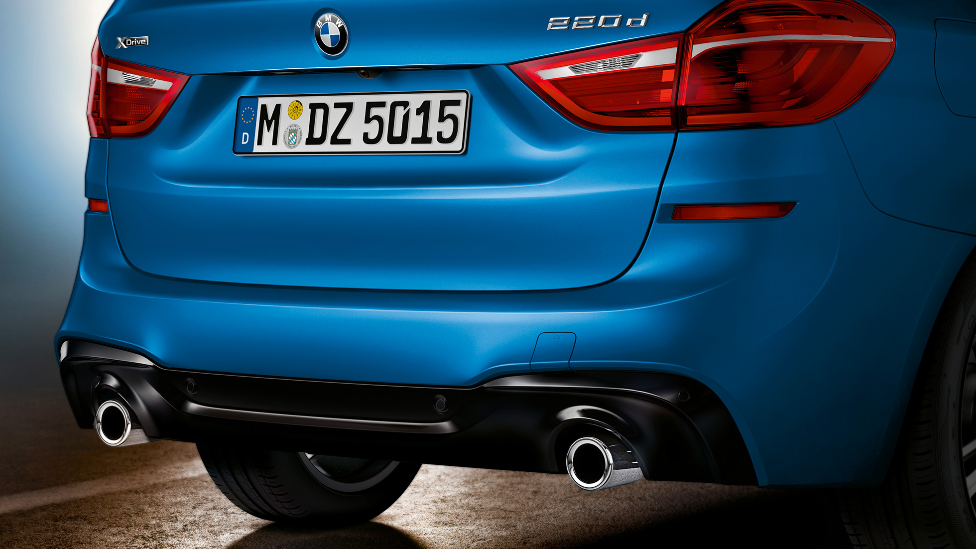 Parte trasera BMW Serie 2 Gran Tourer F46 Zaga del BMW Serie 2 Gran Tourer F46 Facelift 2018 Misano Blau metalizado, detalle de la zaga