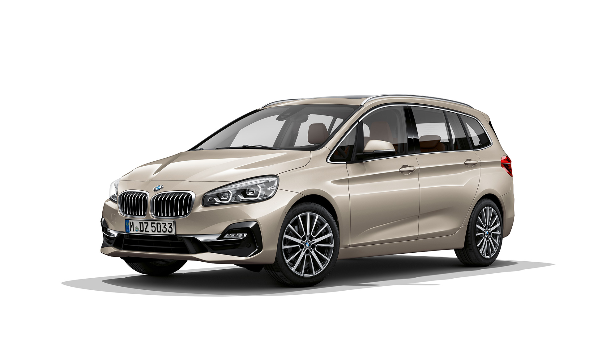 Vista de tres cuartos del frontal BMW Serie 2 Gran Tourer Acabado Luxury F46 BMW Serie 2 Gran Tourer 218d xDrive Acabado Luxury F46 Facelift 2018 Kashmirsilber, vista de tres cuartos del frontal
