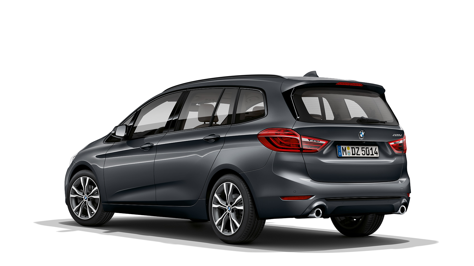 Vista de tres cuartos del frontal BMW Serie 2 Gran Tourer Acabado Sport F46 BMW Serie 2 Gran Tourer 220d Acabado Sport F46 Renovación 2018 Mineralgrau metalizado, vista de tres cuartos del frontal
