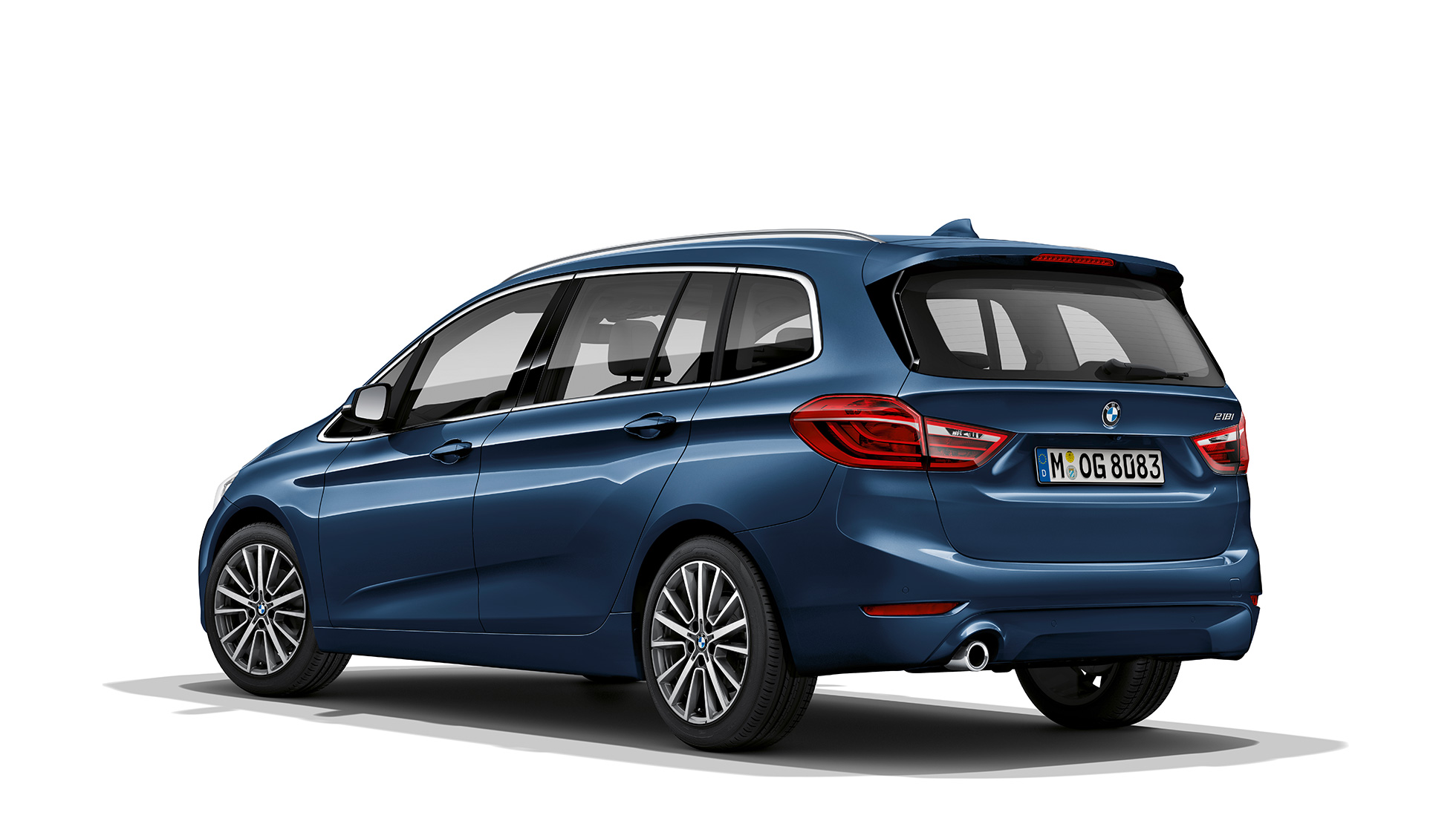 Vista de tres cuartos de la zaga BMW Serie 2 Gran Tourer Acabado Advantage F46 BMW Serie 2 Gran Tourer 218i Acabado Advantage F46 Facelift 2018 Phytonic Blue, vista de tres cuartos de la zaga