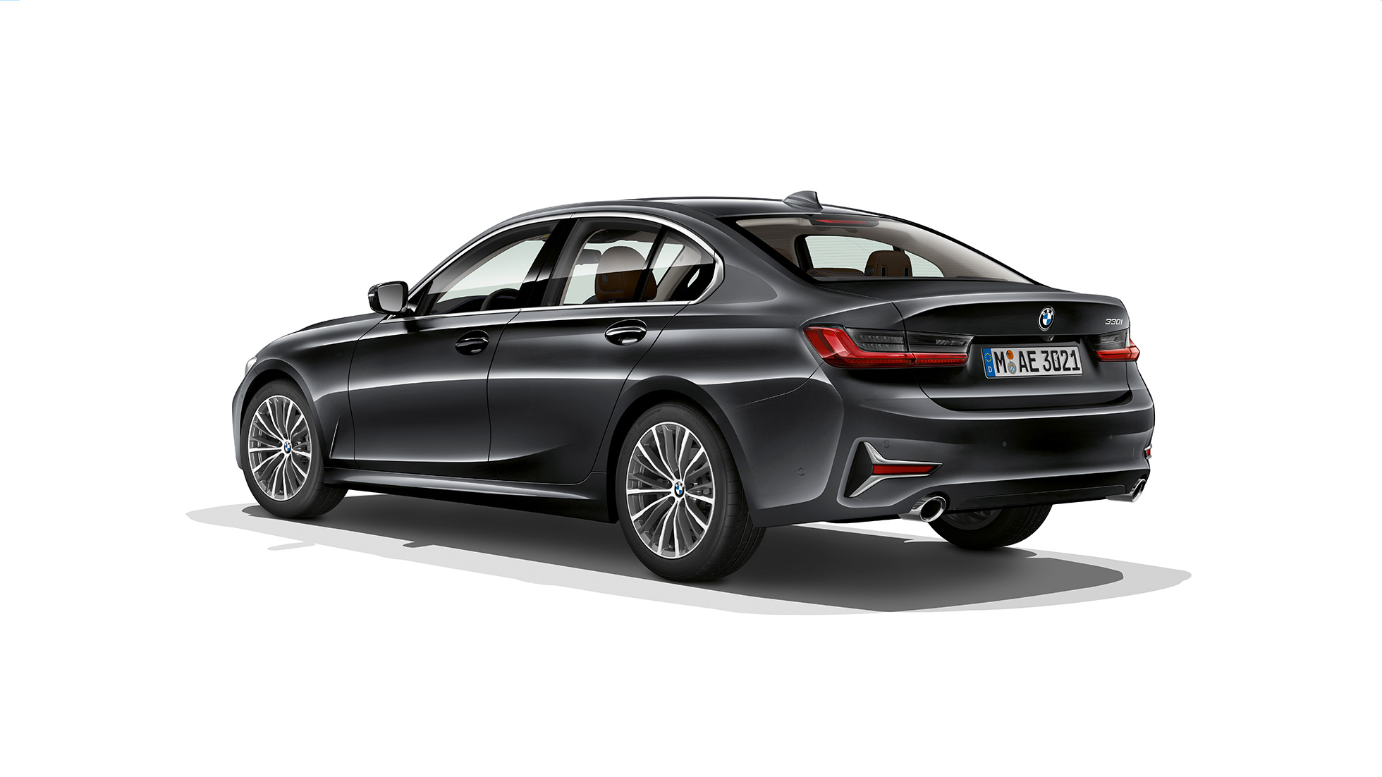 BMW Serie 3 Berlina, Acabado Luxury: zaga G20 Imagen de tres cuartos de la zaga del BMW Serie 3 con equipamiento del Acabado Luxury G20.
