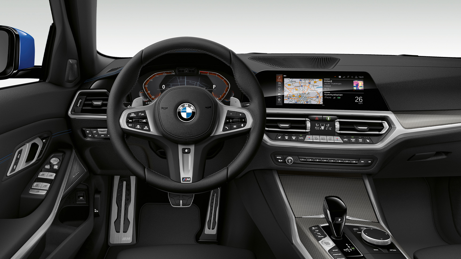 BMW Serie 3, Acabado M Sport: puesto de conducción G20 Detalle de la parte frontal del puesto de conducción del BMW Serie 3 con equipamiento del Acabado M Sport G20.