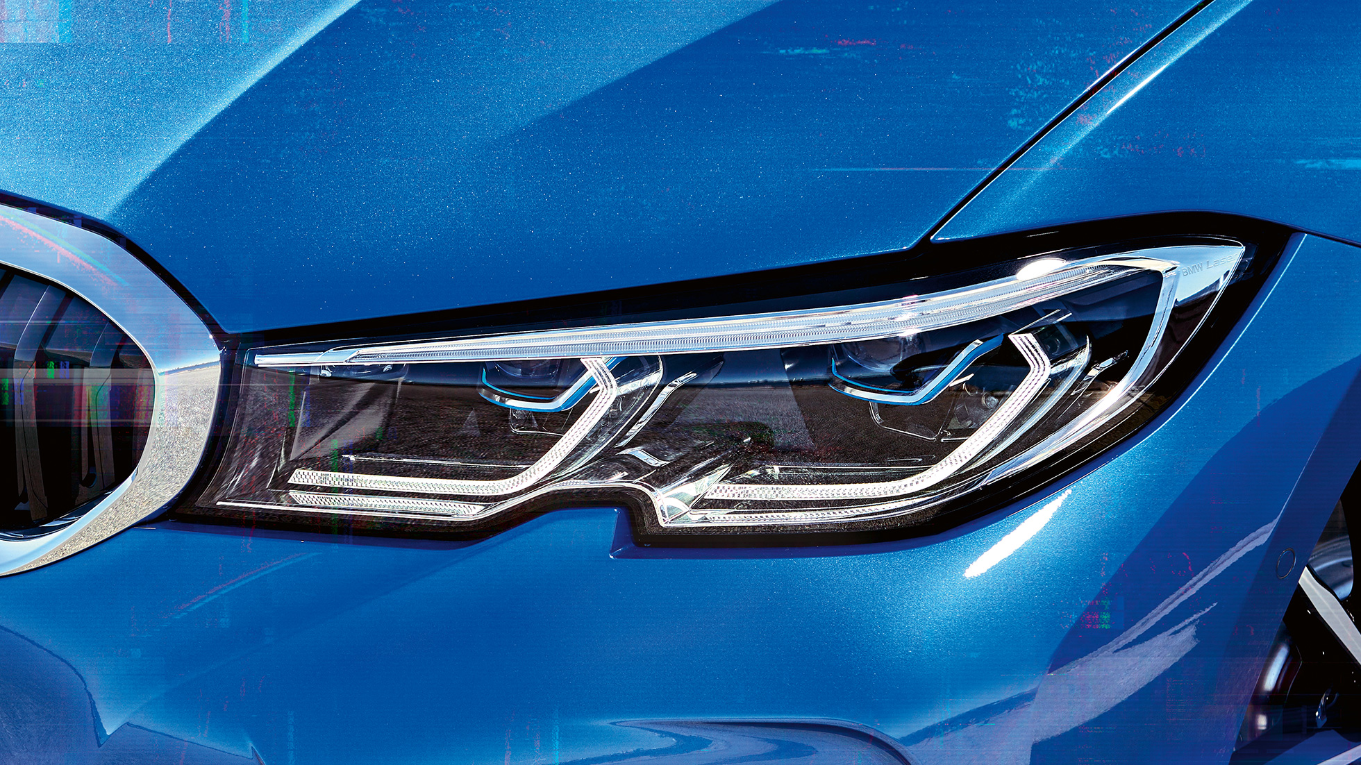 BMW Serie 3 Berlina, Luz láser BMW Detalle del lateral del faro delantero derecho con Luz láser BMW.
