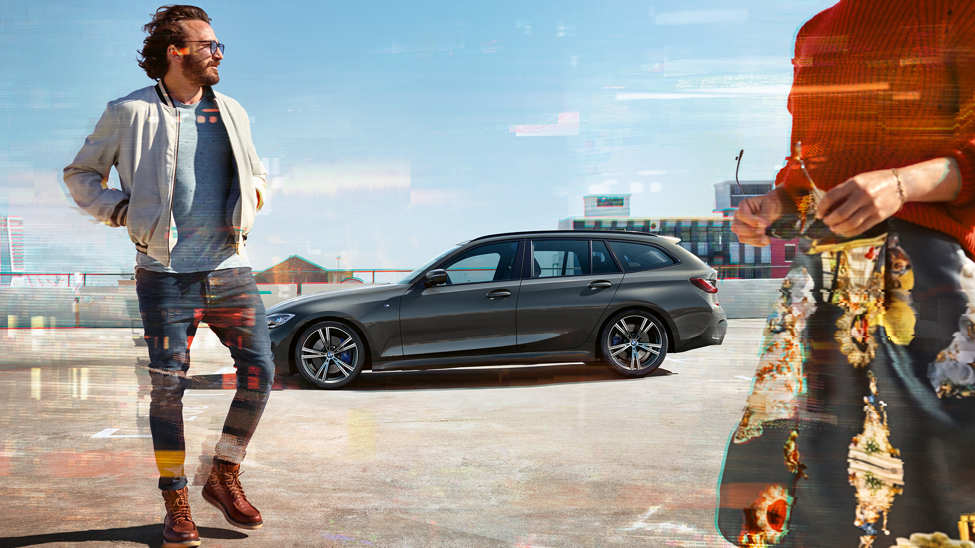 BMW 3 Series Touring, lateral shot design BMW 3 Series Touring, lateral shot on parking deck in front of urban scenery
