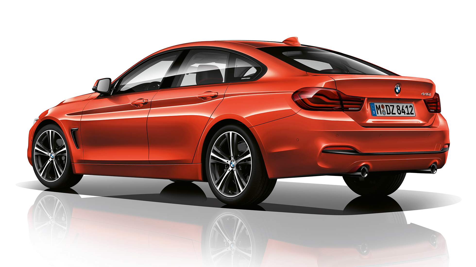BMW Serie 4 Gran Coupé, Acabado Sport, imagen de tres cuartos de la zaga BMW Serie 4 Gran Coupé, Acabado Sport, imagen de tres cuartos de la zaga
