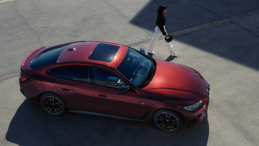BMW Serie 4 Gran Coupé G26 BMW Individual Aventurinrot metalizado Vista aérea BMW Serie 4 Gran Coupé G26 BMW Individual Aventurinrot metalizado Vista aérea