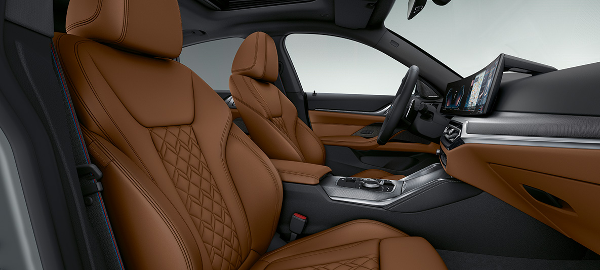 Equipamiento de cuero integral Merino BMW Individual Tartufo BMW Serie 4 Gran Coupé G26 2021 Interior Equipamiento de cuero integral Merino BMW Individual Tartufo BMW Serie 4 Gran Coupé G26 2021 Interior Puesto de conducción