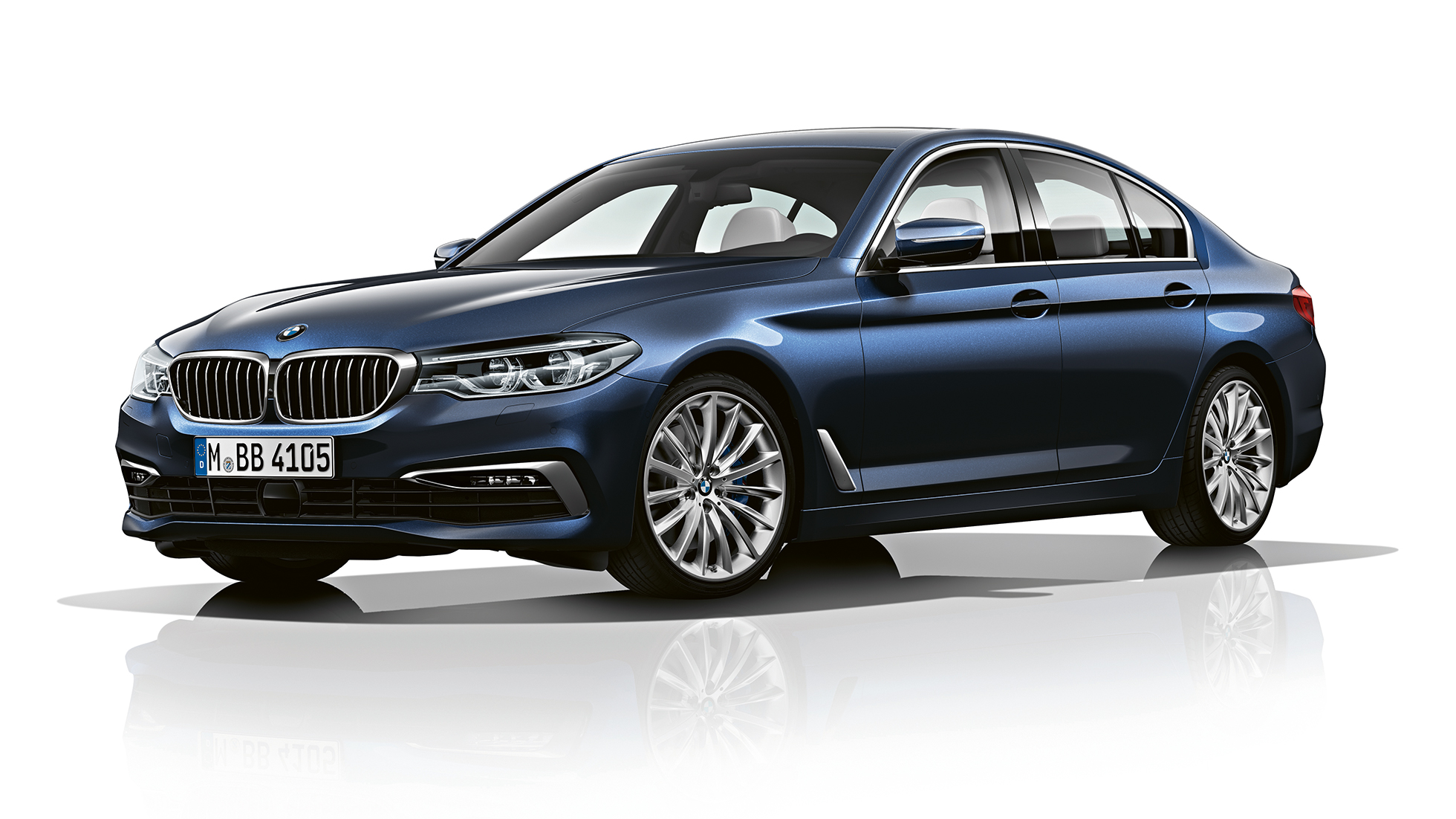 Línea Luxury, vista de tres cuartos del frontal BMW Serie 5 Línea Luxury BMW Serie 5 BMW 540d Berlina G30 Imperialblau efecto brillante metalizado, vista de tres cuartos del frontal