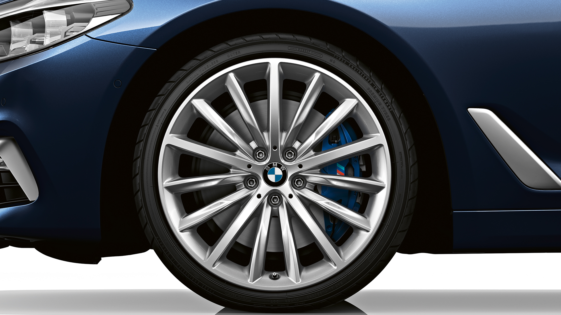 Línea Luxury, llantas BMW Serie 5 Línea Luxury BMW Serie 5 BMW 540d Berlina G30 Imperialblau efecto brillante metalizado, llantas