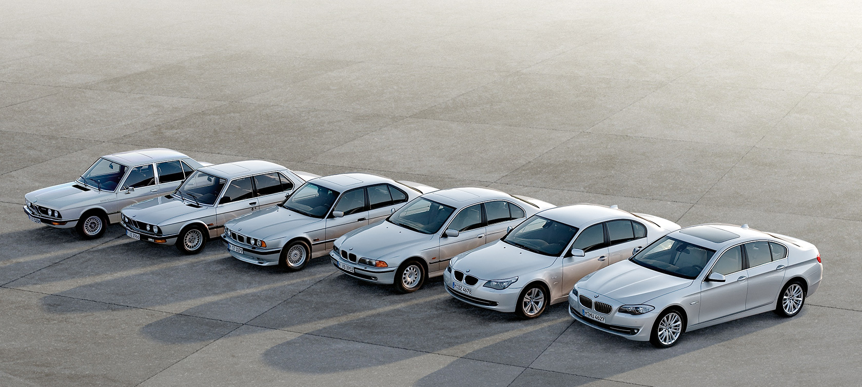 BMW Serie 5 Berlina, 6 generaciones de modelos BMW Serie 5 Berlina, modelos de 6 generaciones, parados