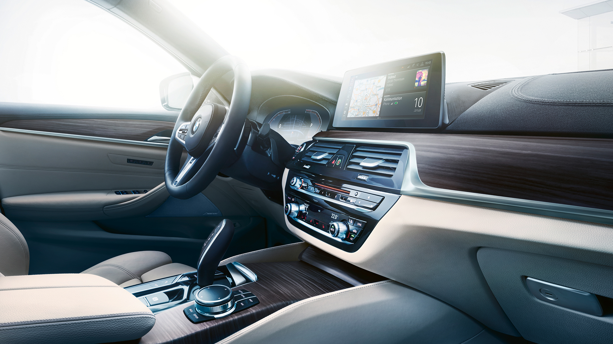 Sistemas de asistencia BMW Serie 5 Touring Sistemas de asistencia del BMW Serie 5 Touring G31 Mediterranblau metalizado puesto de conducción