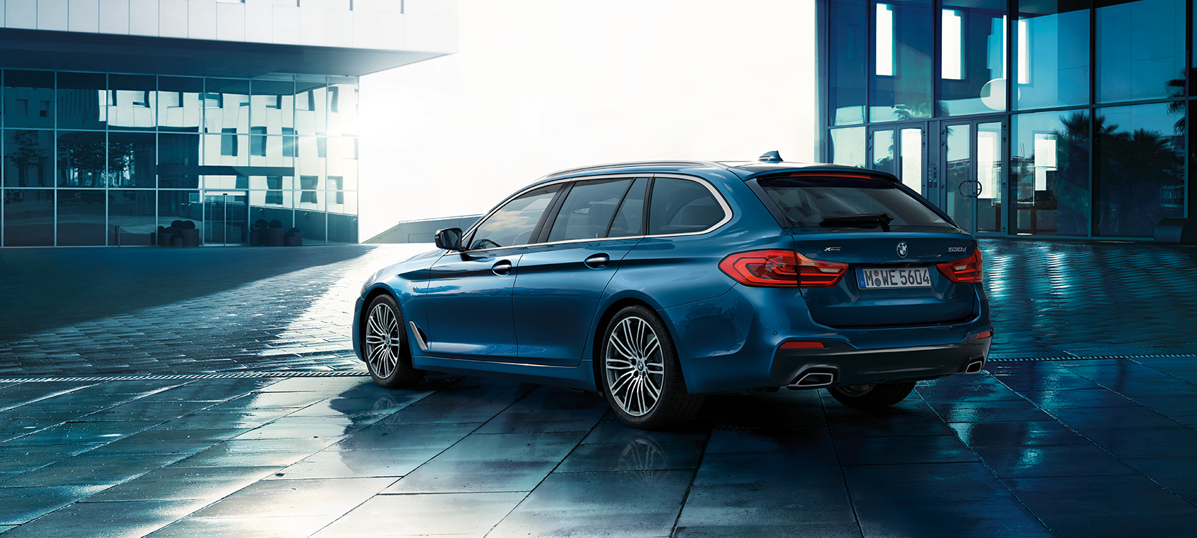 Comodidad BMW Serie 5 Touring Comodidad BMW Serie 5 Touring G31 vista de tres cuartos de la zaga