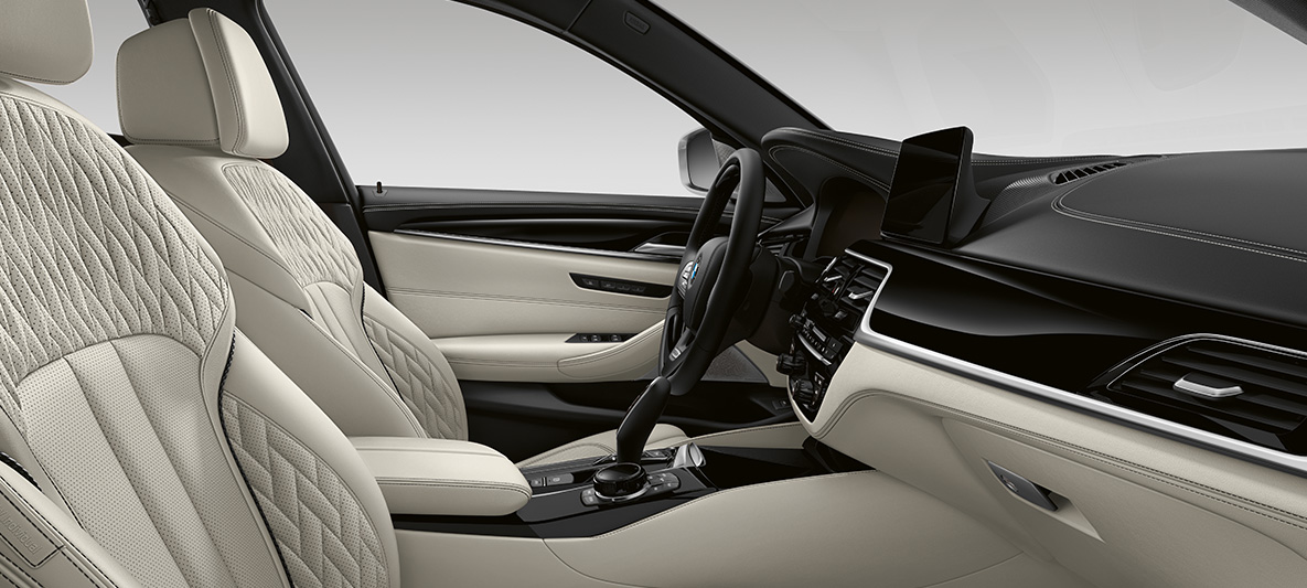 Cuero integral BMW Serie 5 Touring G31 Individual Interior Cuero integral BMW Serie 5 Touring Individual G31 Renovación 2020 Interior Puesto de conducción