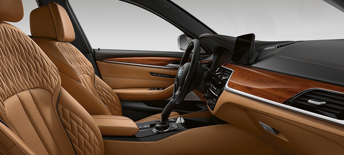 Cuero integral BMW Serie 5 Touring G31 Individual Interior Cuero integral BMW Serie 5 Touring Individual G31 Renovación 2020 Interior Puesto de conducción