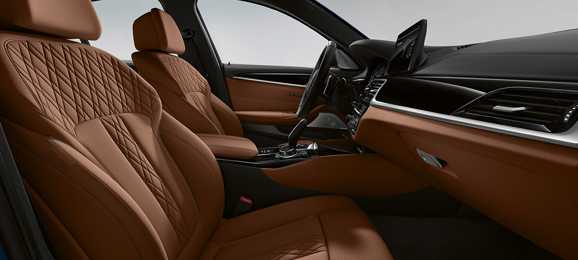 Cuero integral BMW Serie 5 Touring G31 Individual Interior Cuero integral BMW Serie 5 Touring Individual G31 Renovación 2020 Interior Puesto de conducción