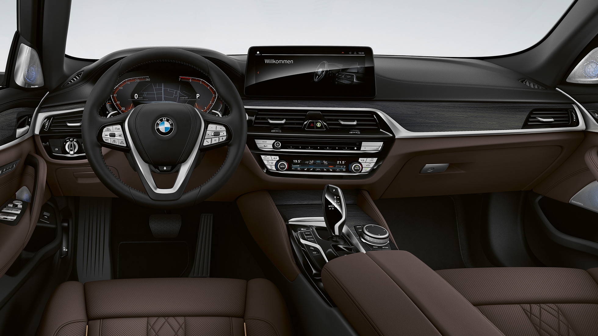 Puesto de conducción BMW Serie 5 Touring G31 Línea Luxury Puesto de conducción BMW Serie 5 Touring 530i G31 2020 Línea Luxury Cuero exclusivo Nappa Mokka con costura exclusiva y ribete de contraste Interior