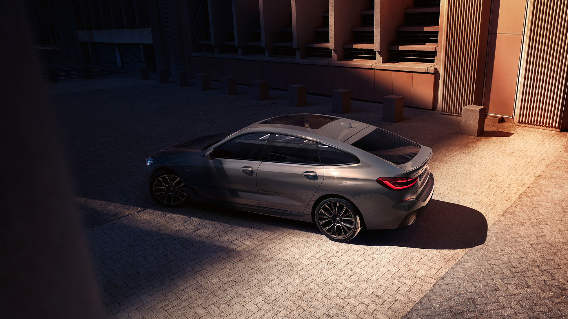 Exterior BMW Serie 6 Gran Turismo G32 2020 BMW Serie 6 Gran Turismo 640i xDrive G32 2020 Berninagrau Vista aérea
