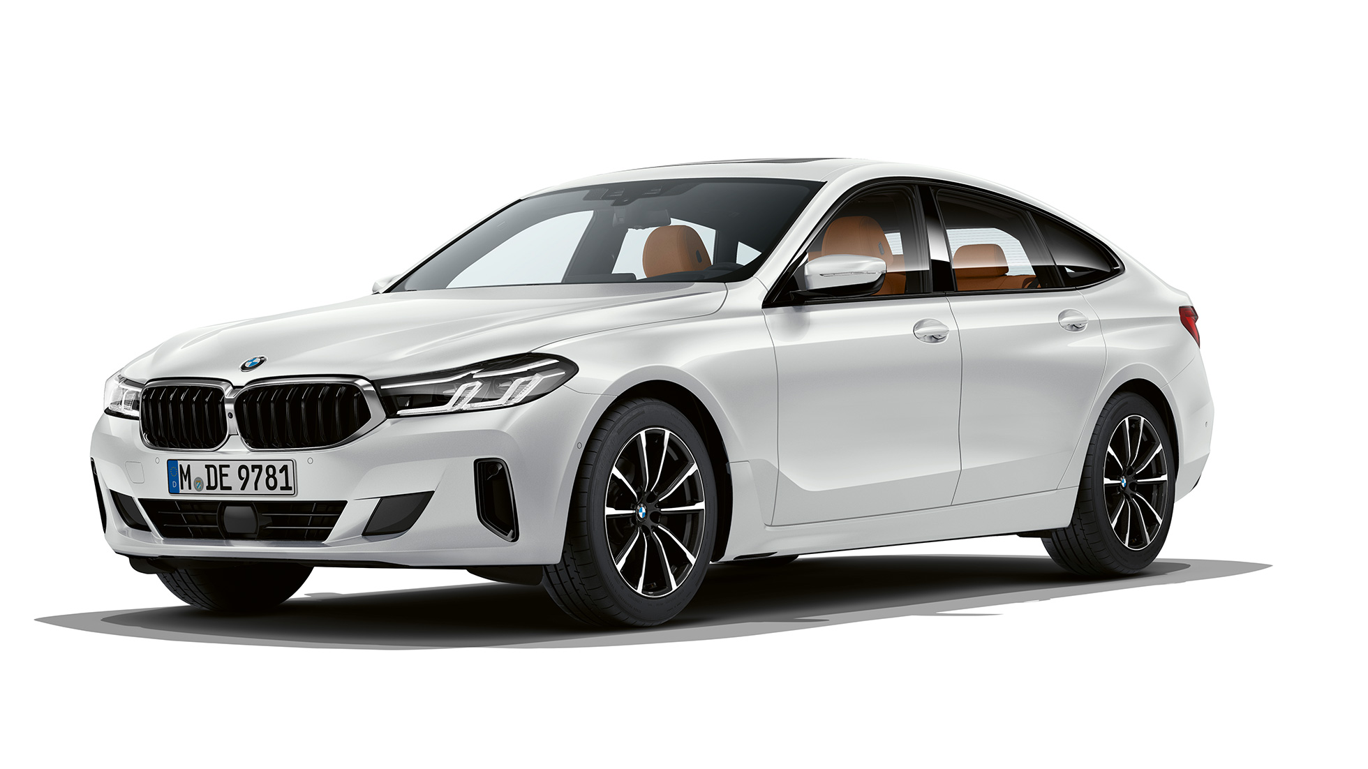 BMW Serie 6 Gran Turismo Equipamiento de serie G32 2020 BMW Serie 6 Gran Turismo G32 620d 2020 Equipamiento de serie Mineralweiss metalizado Vista de tres cuartos del frontal