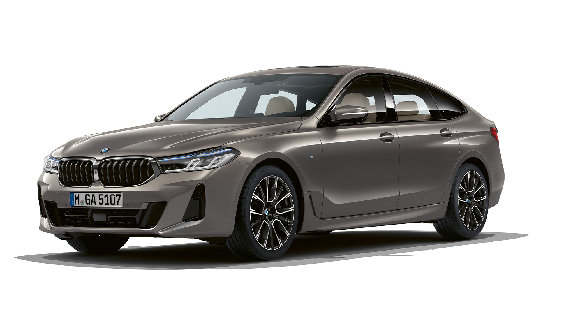 BMW Serie 6 Gran Turismo Paquete deportivo M G32 2020 BMW Serie 6 Gran Turismo G32 640i xDrive 2020 Paquete deportivo M Berninagrau efecto ámbar Vista de tres cuartos del frontal